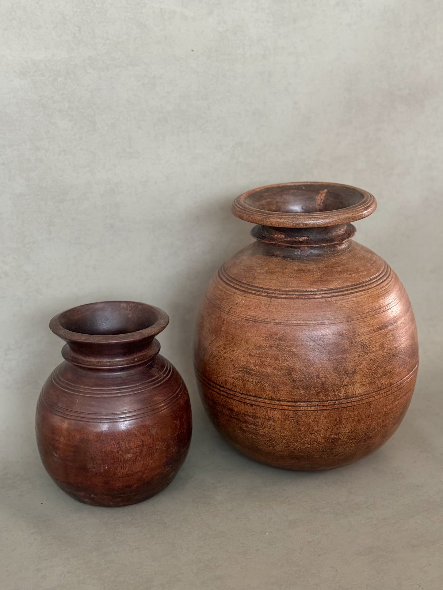 EMMA ROUND VINTAGE WOOD VASES