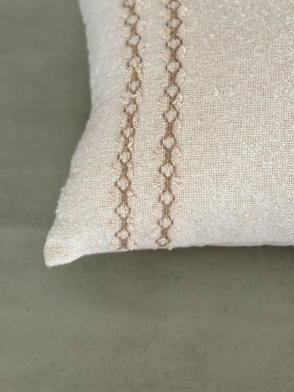 RUE LACE CUSHIN - detail - ALTROVE