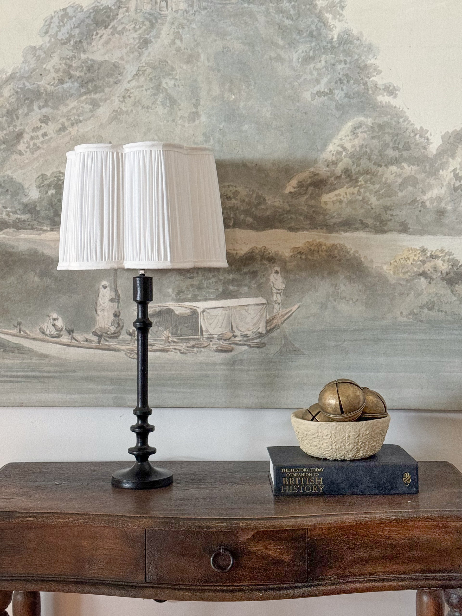 ALEXA SLEEK TABLE LAMP