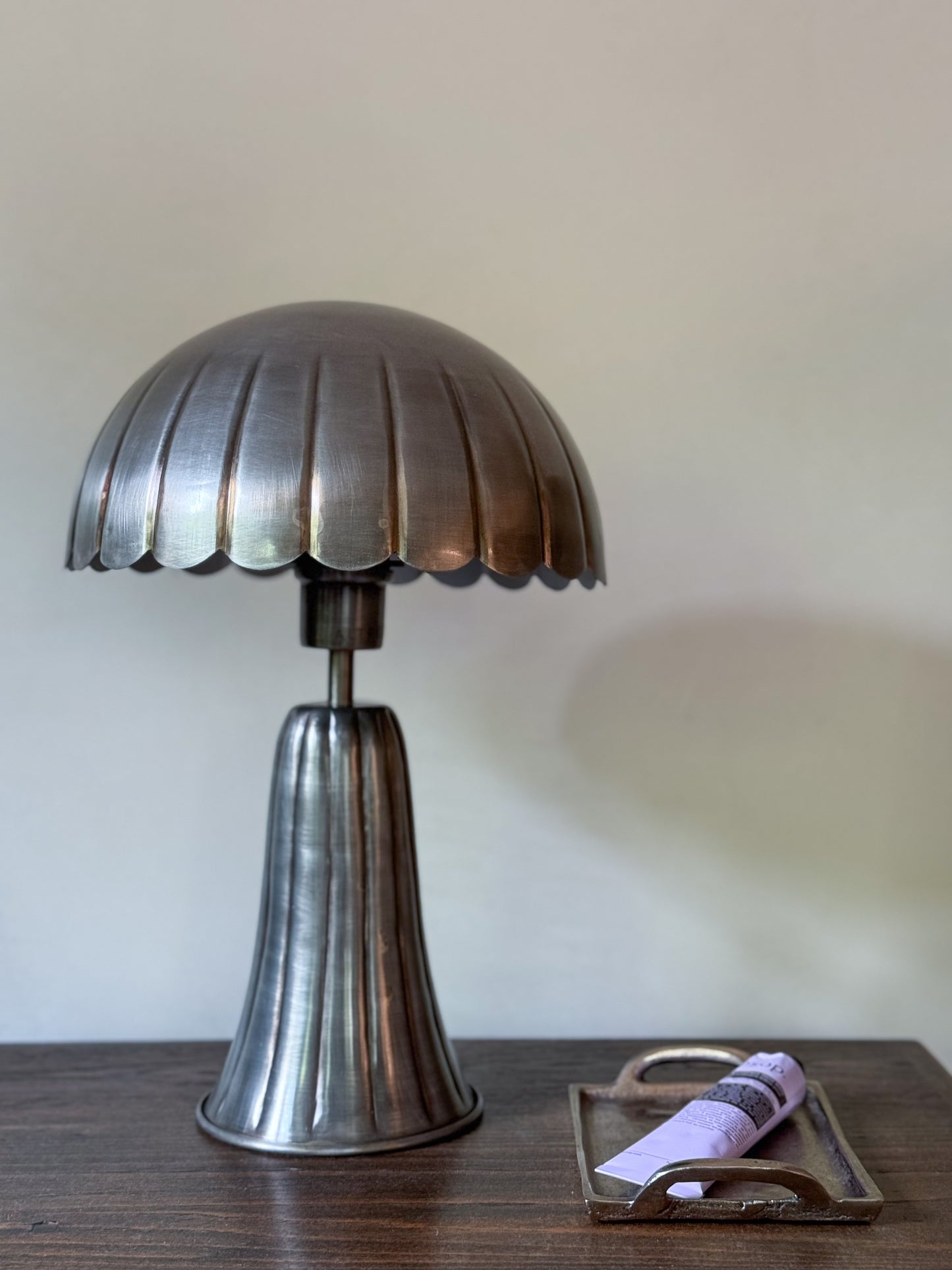 MUSHROOM TABLE LAMP
