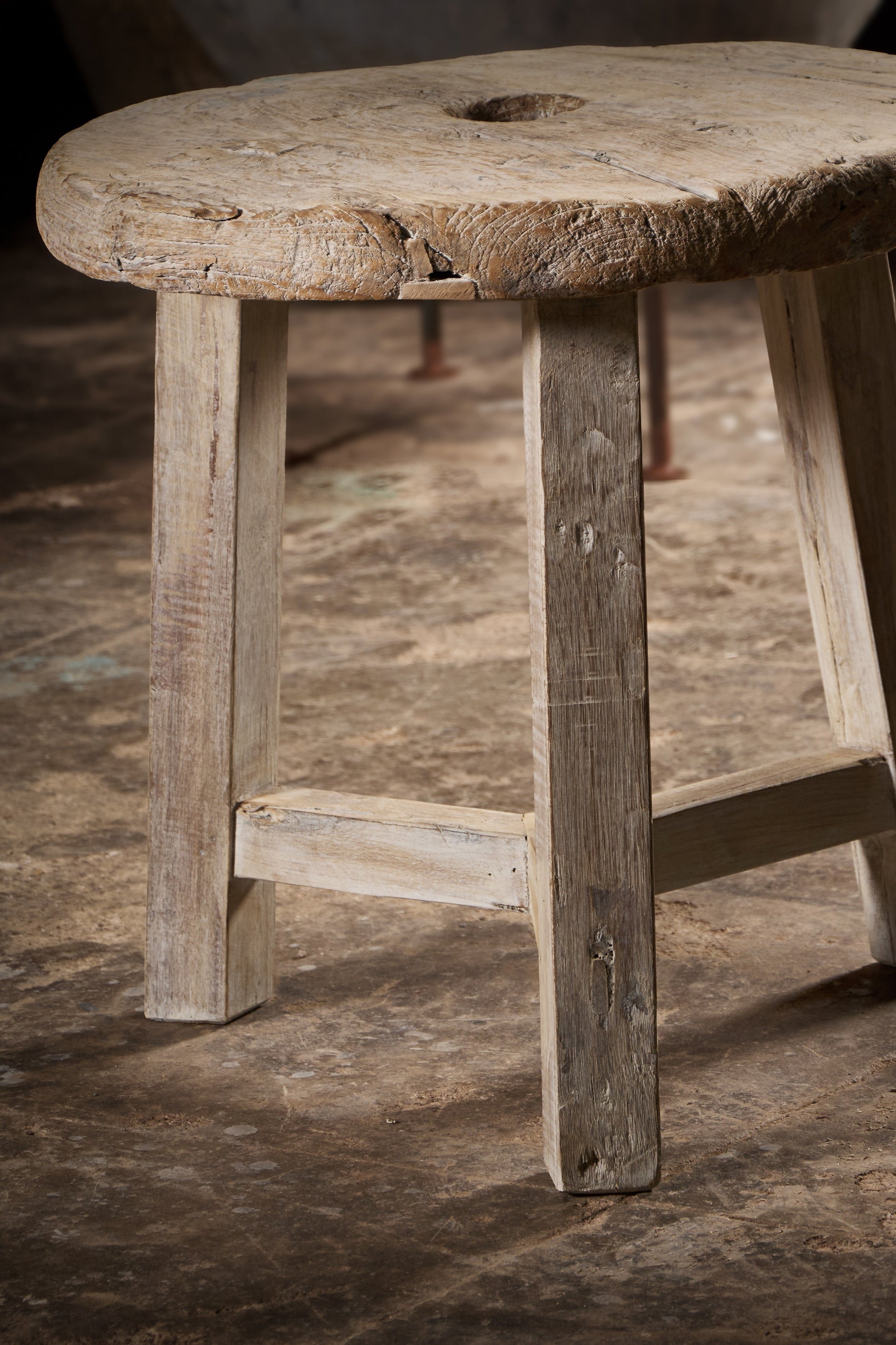 Rustic reclaimed-wood side table with natural grain, no. 2108 - view 4