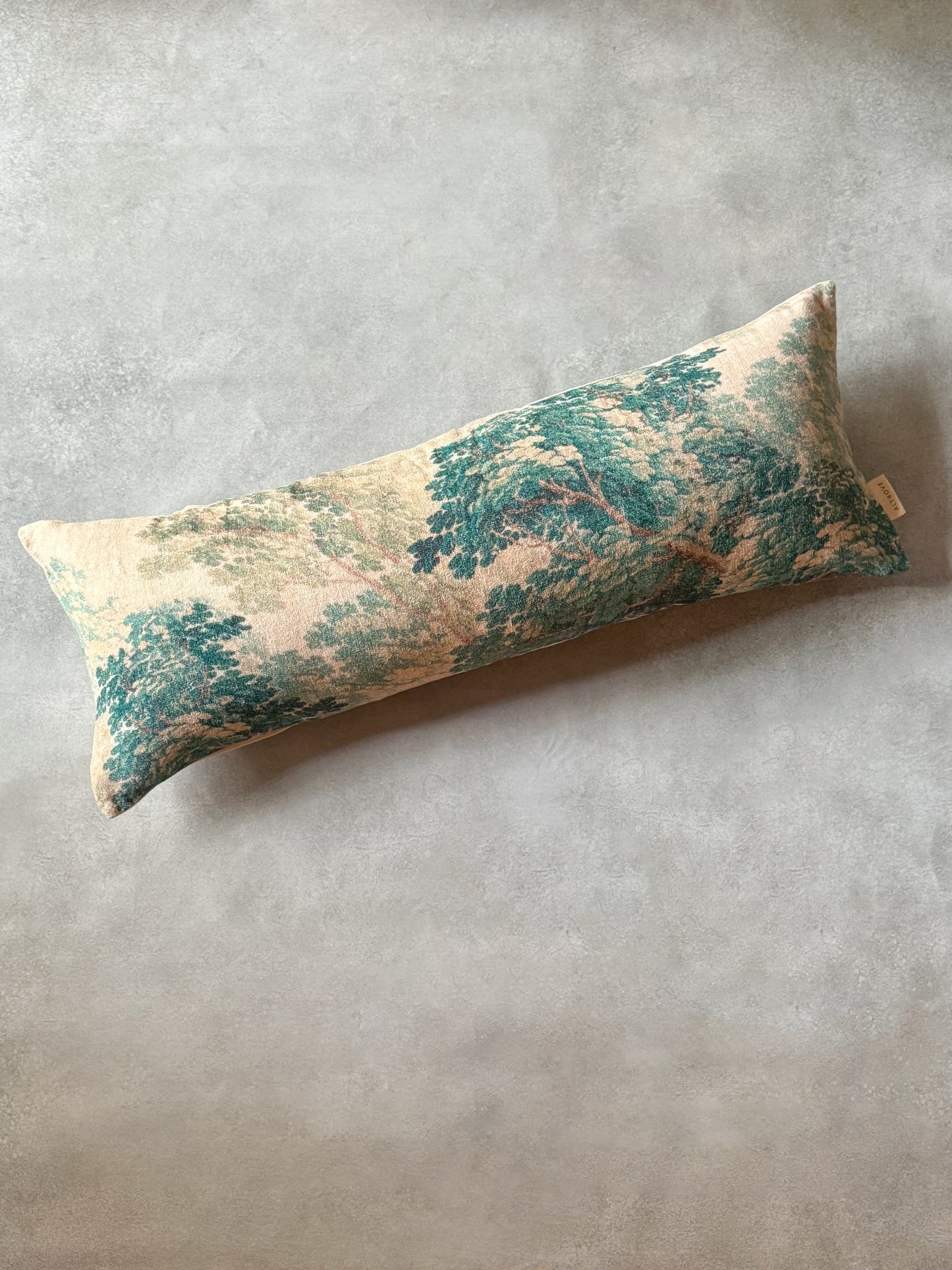 IVY BODY CUSHION in GREEN - boucle cushion cover - ALTROVE