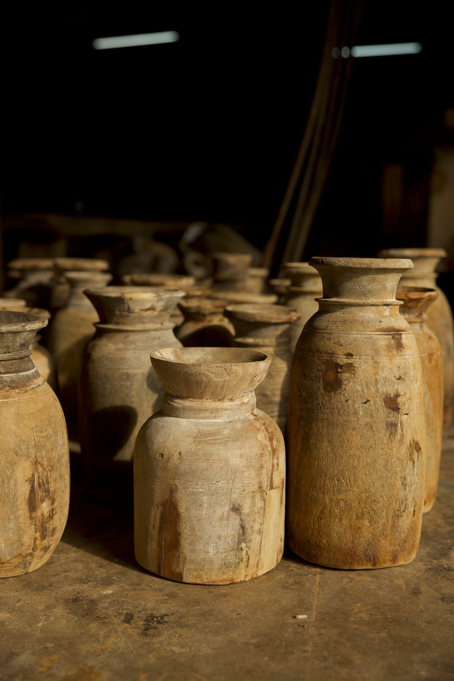 Vintage hand-carved wooden milk pot used by Indian herders, no. 2105 - view 4