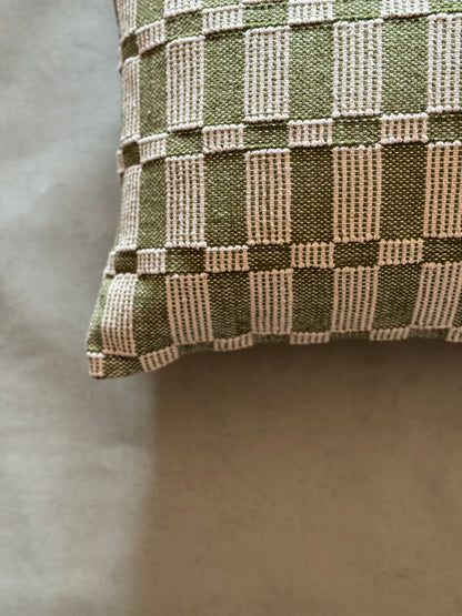EZRA CUSHION I