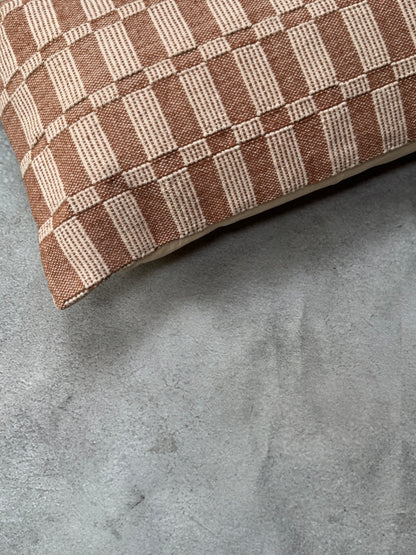 EZRA BODY CUSHION