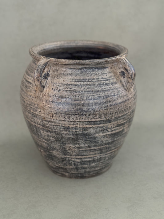 AIMEE CLAY POT