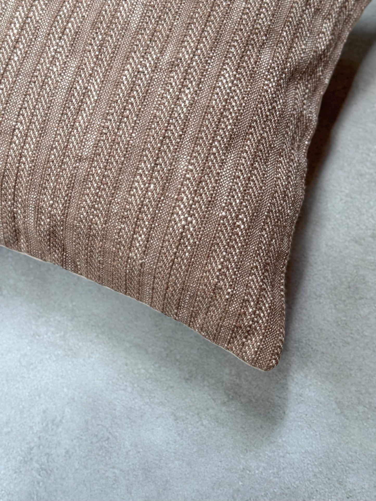 TIEN CUSHION