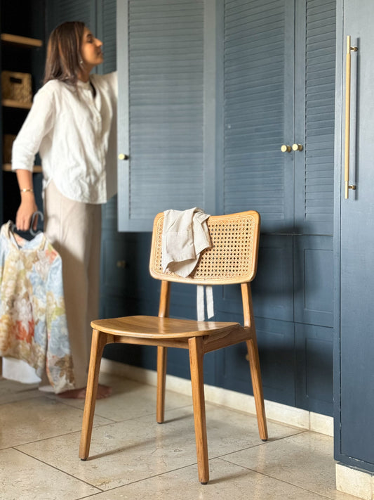 TREVOR CHAIR