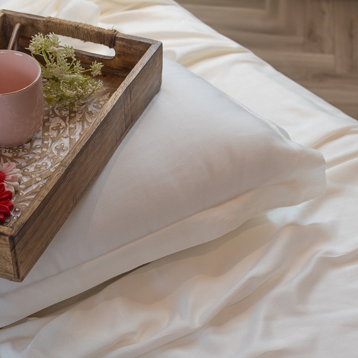 WHITE BAMBOO BEDSHEET SET
