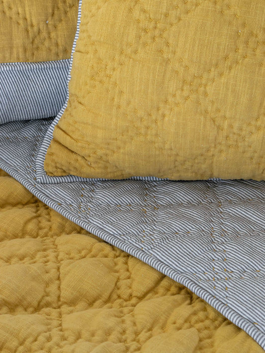 THEO QUILTED REVERSIBLE BEDDING