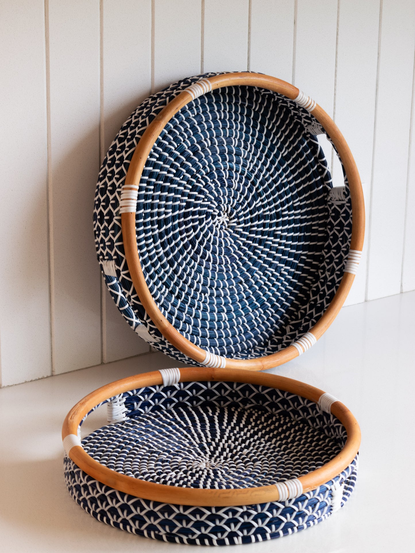 AZRAK DEEP BLUE SEAGRASS TRAY