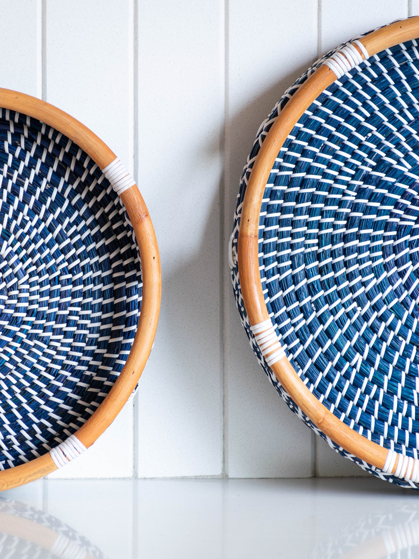 AZRAK DEEP BLUE SEAGRASS TRAY