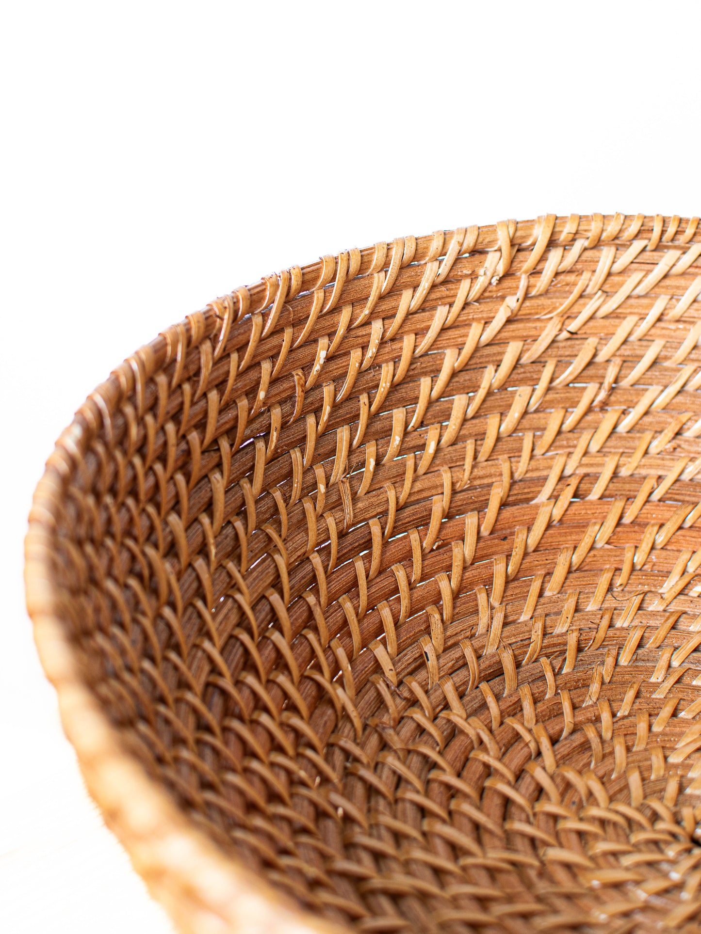 RATTAN FRUIT BOWL