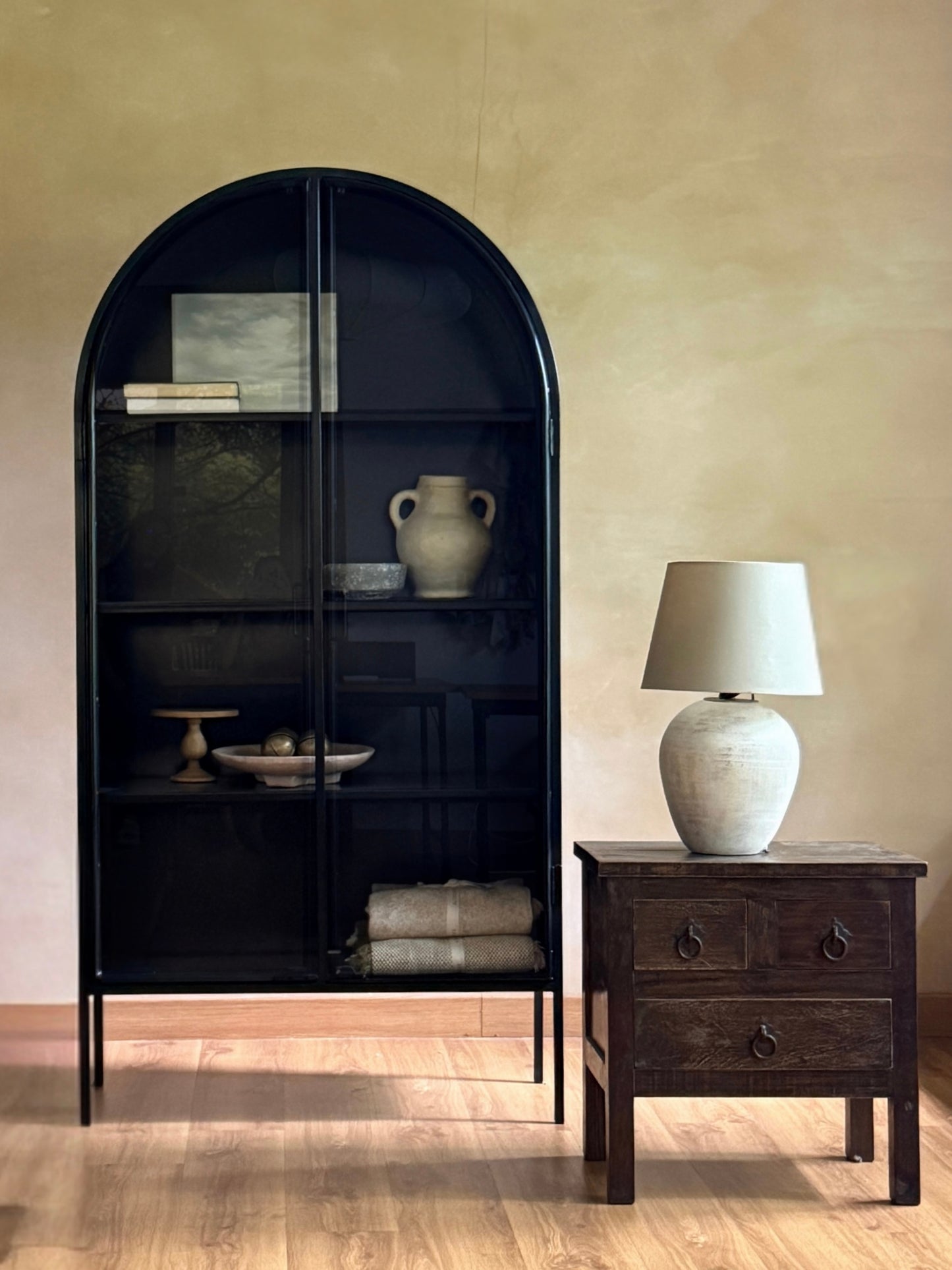 MATT ROUND ARCH CABINET