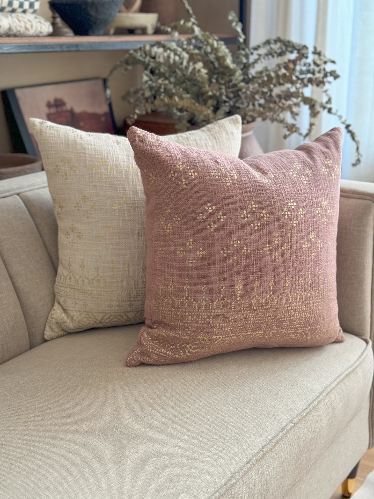 LILY FOIL CUSHION