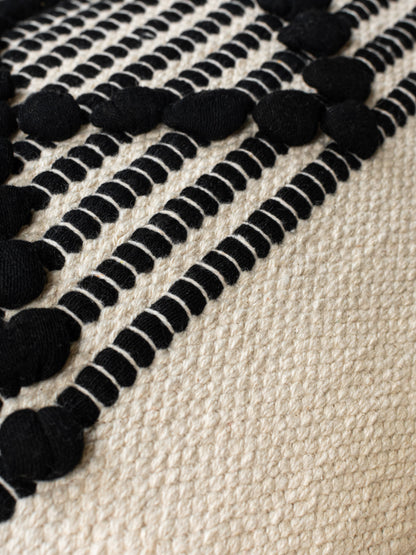 ABDEL CUSHION in BLACK - detail - ALTROVE