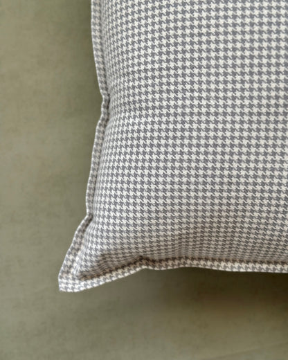JULES HOUNDSTOOTH CUSHION in GREY- details - ALTROVE