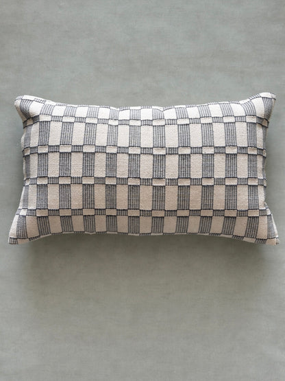 EZRA CUSHION II in BLACK - cotton cushion cover - ALTROVE