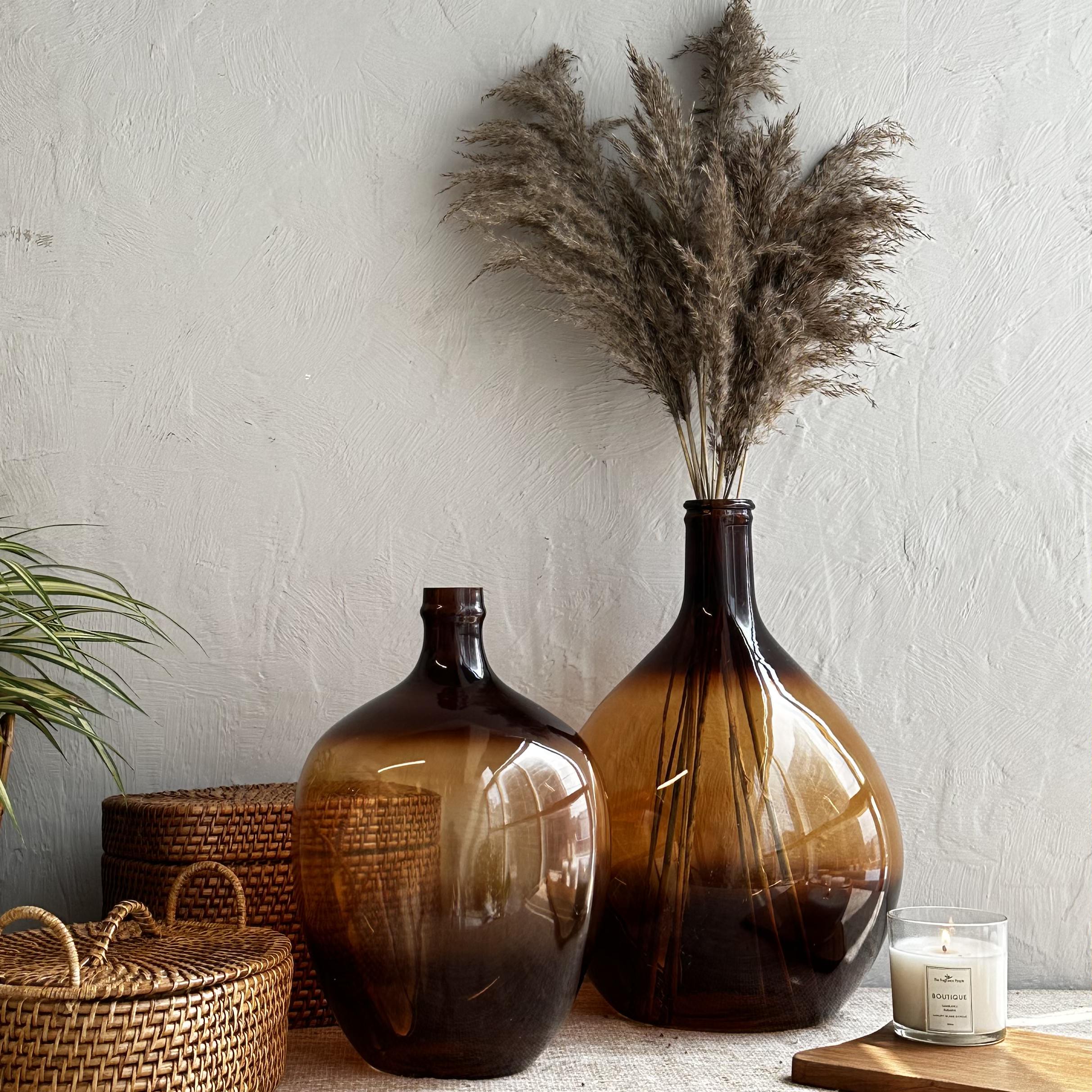 AMBER GLASS VASE