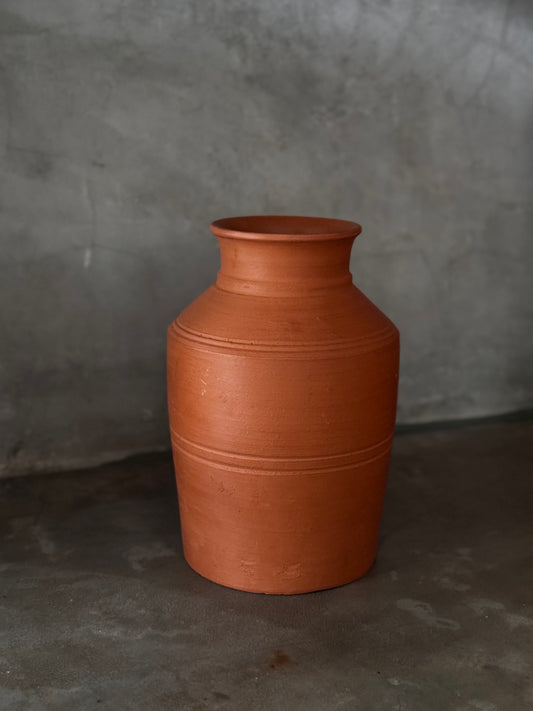 HERITAGE VASE