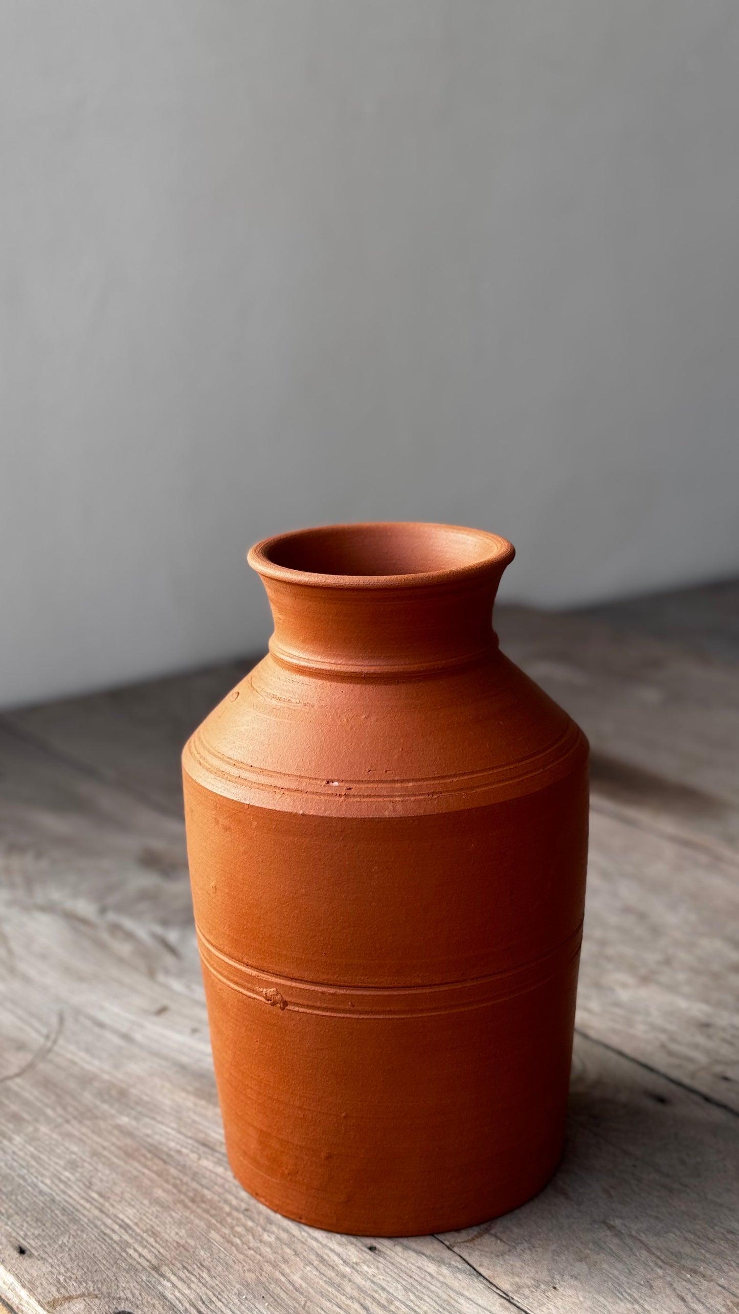 HERITAGE VASE