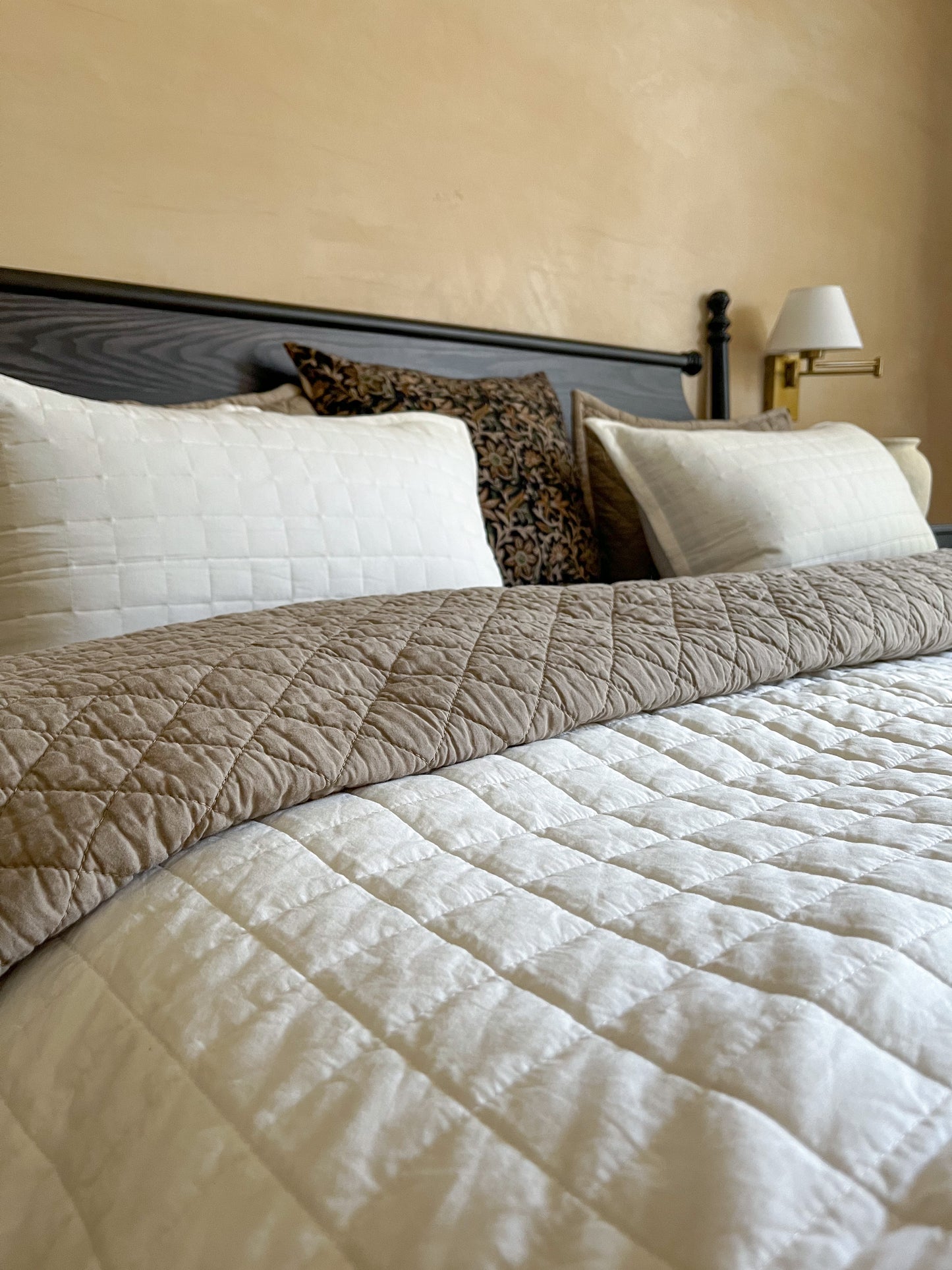 CARO QUILTED BEDDING