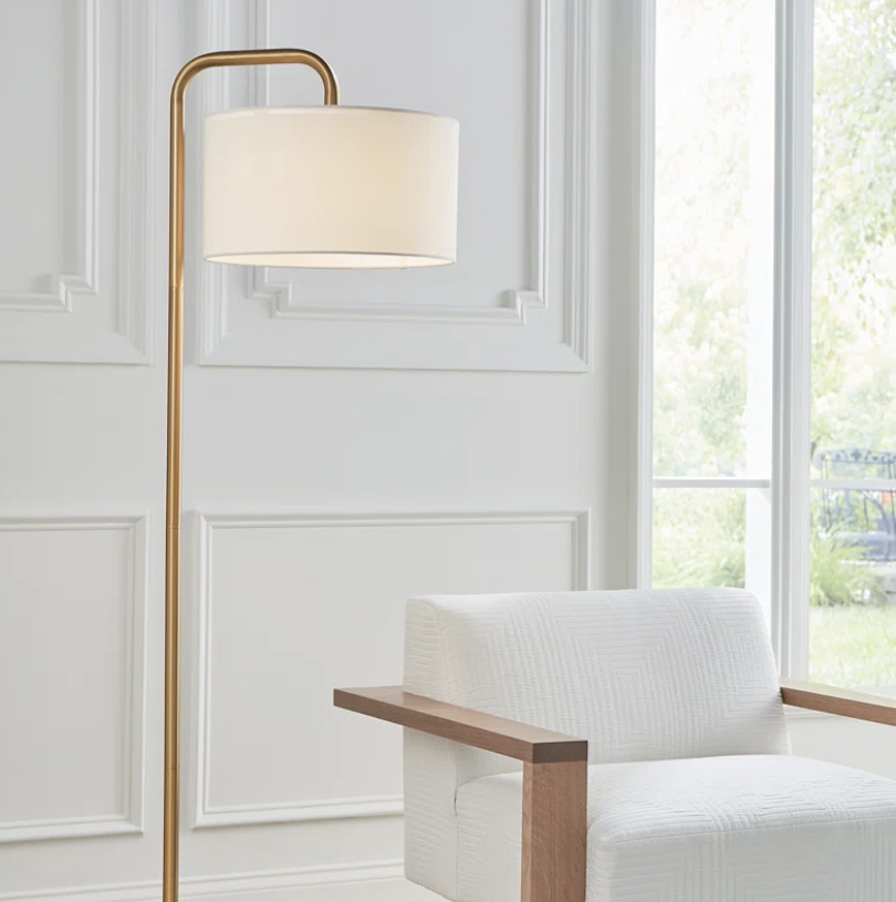 SLEEK FLOOR LAMP