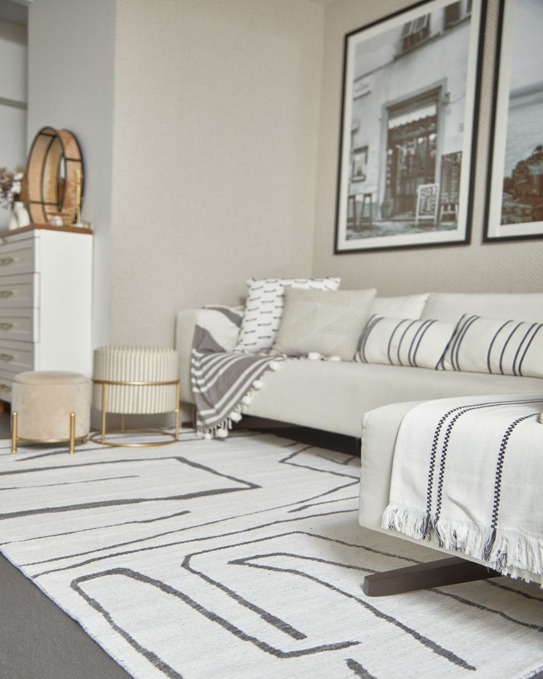 MINIMAL ART REVERSIBLE RUG - WHITE