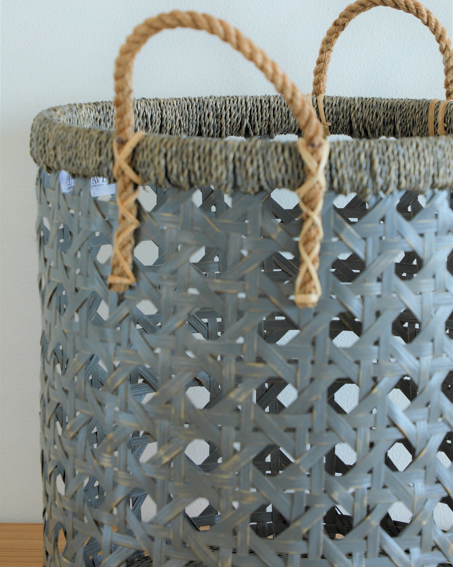 ROPE HANDLE PLANTER GREY WASH