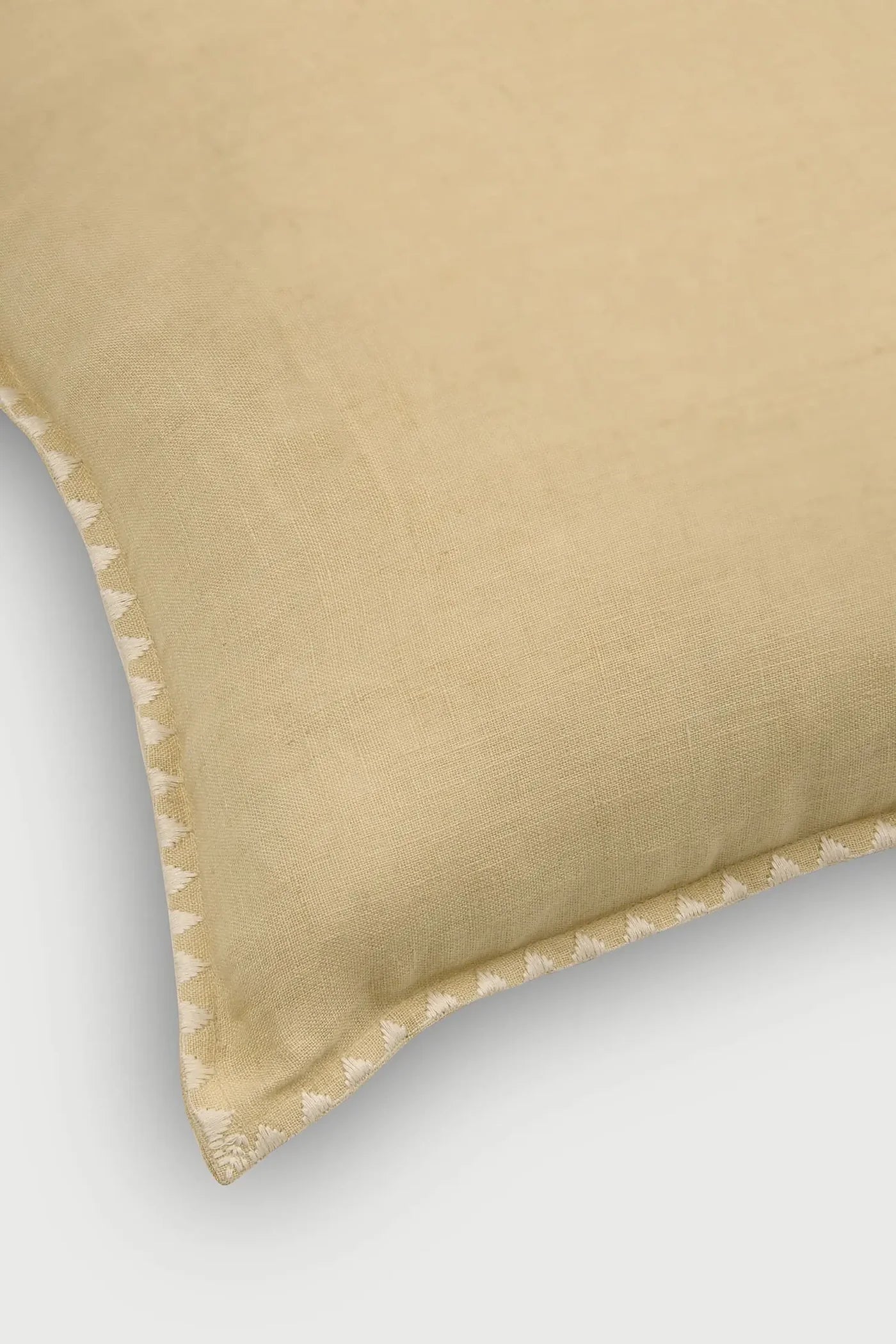 MIRAGE SAND LINEN CUSHION COVER
