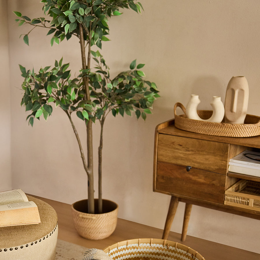 Handwoven rattan planter basket, 
Natural tray basket with handles, Wicker baskets for home decor, 
Bamboo basket for indoor plants, Wooden tray basket for display, Boho style home decor baskets, Neutral tone basket decor ideas, Rustic woven baskets for living room, 

Eco-friendly storage trays and planters

Decorative organizer basket for console table. 

