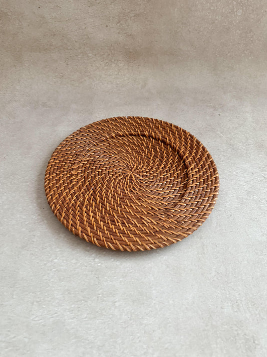 RATTAN CHARGER PLATE