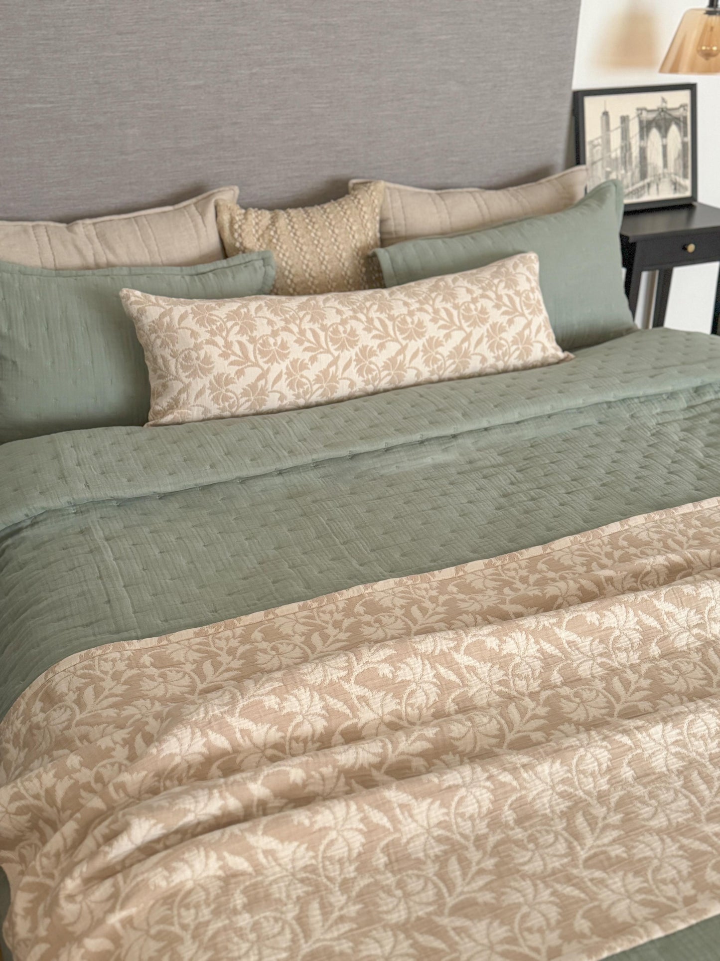 FLORIAN BED RUNNER