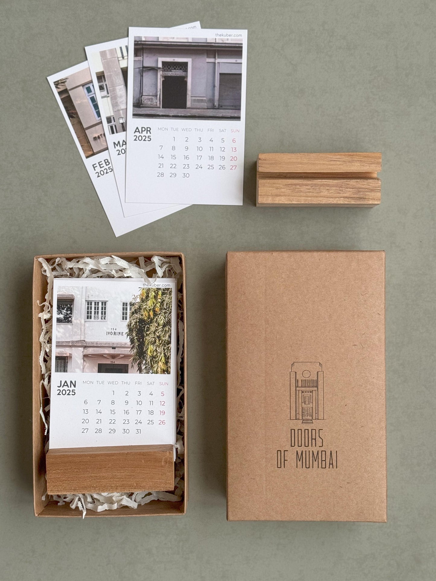 2025 CALENDAR GIFT BOX