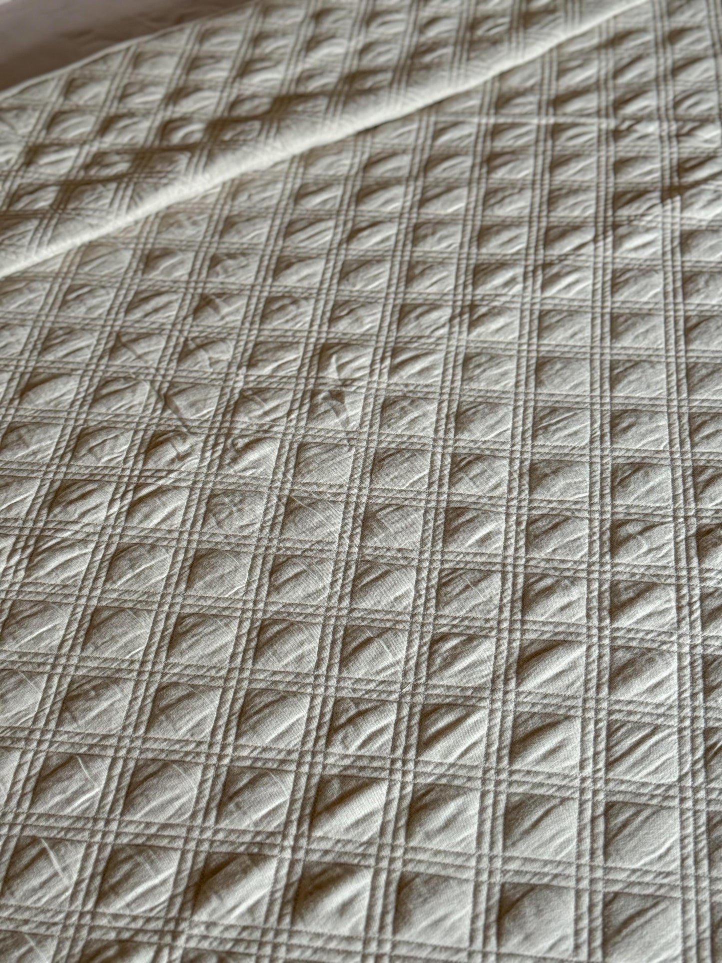 THEO CHECKERED BEDDING