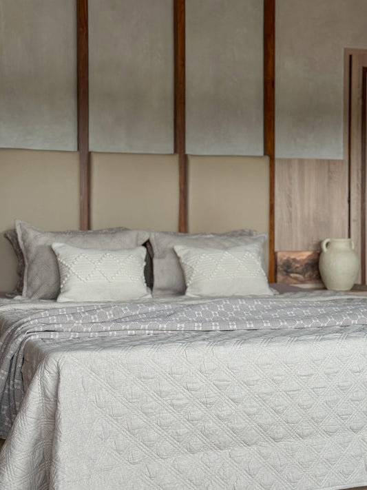THEO CHECKERED BEDDING