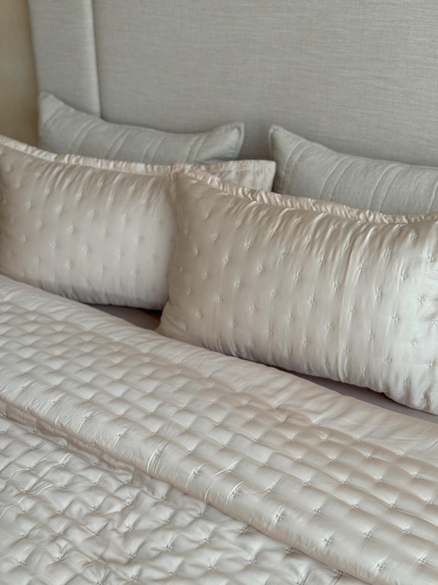 HILTON QUILTED BEDDING