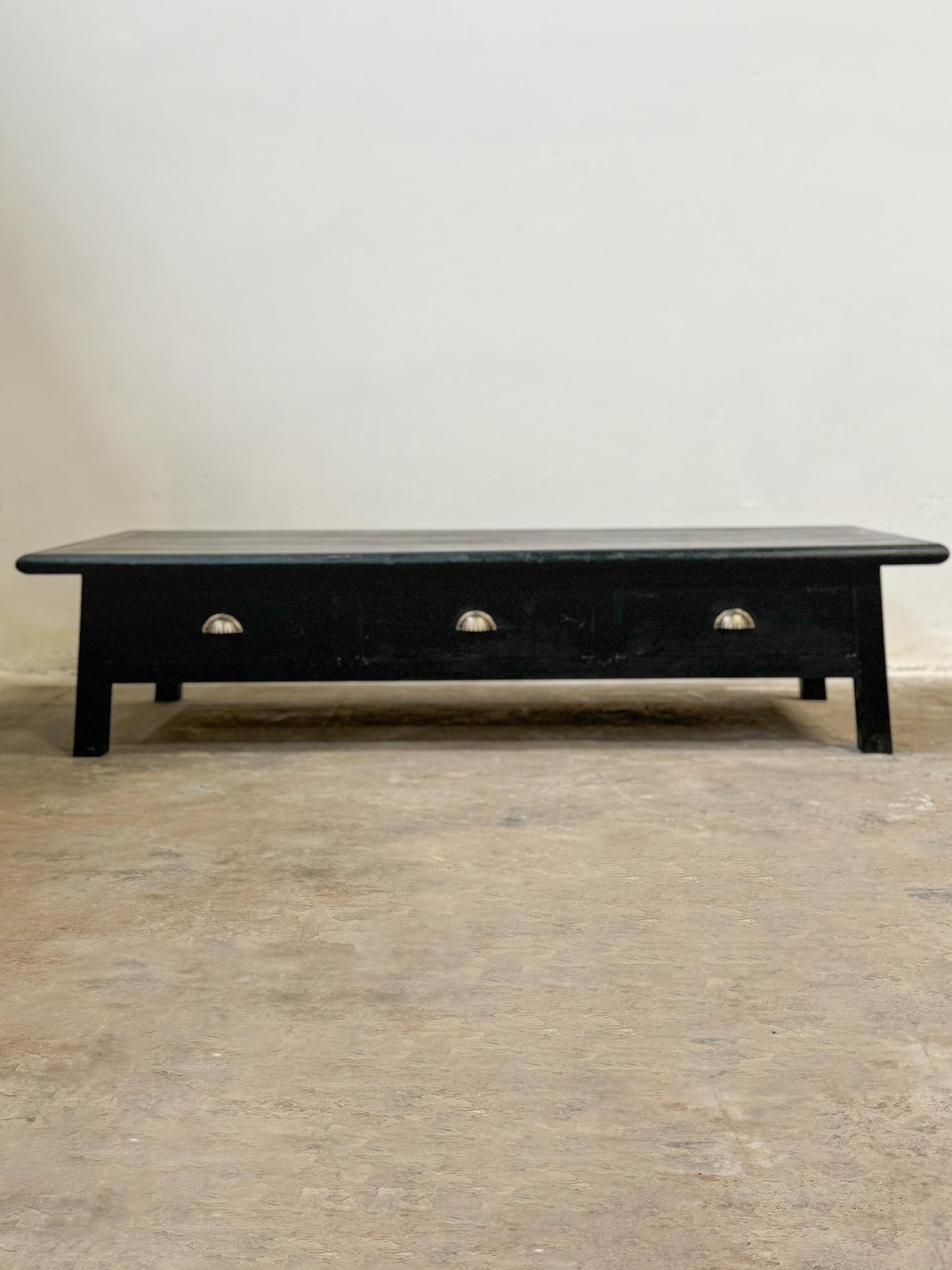 ALBERTO COFFEE TABLE