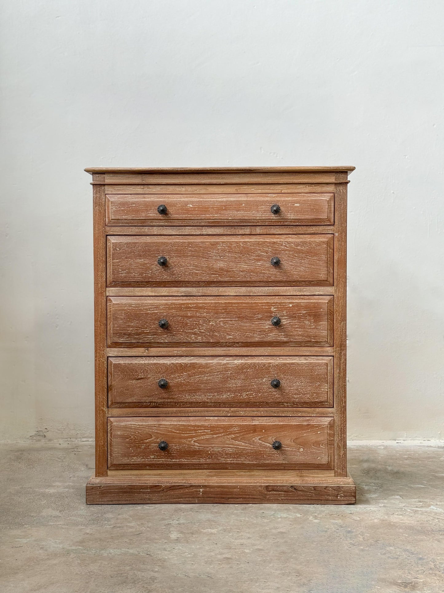 CARVER CHEST OF DRAWERS
