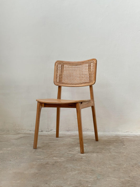 TREVOR CHAIR