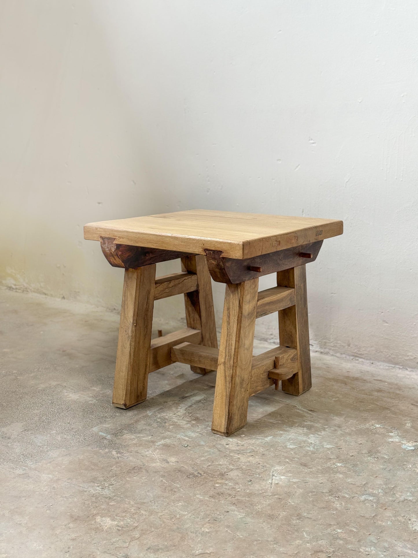 MARCEL SIDE TABLE