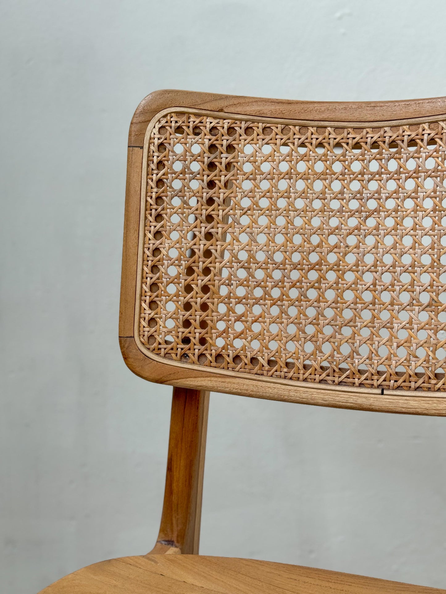 TREVOR CHAIR