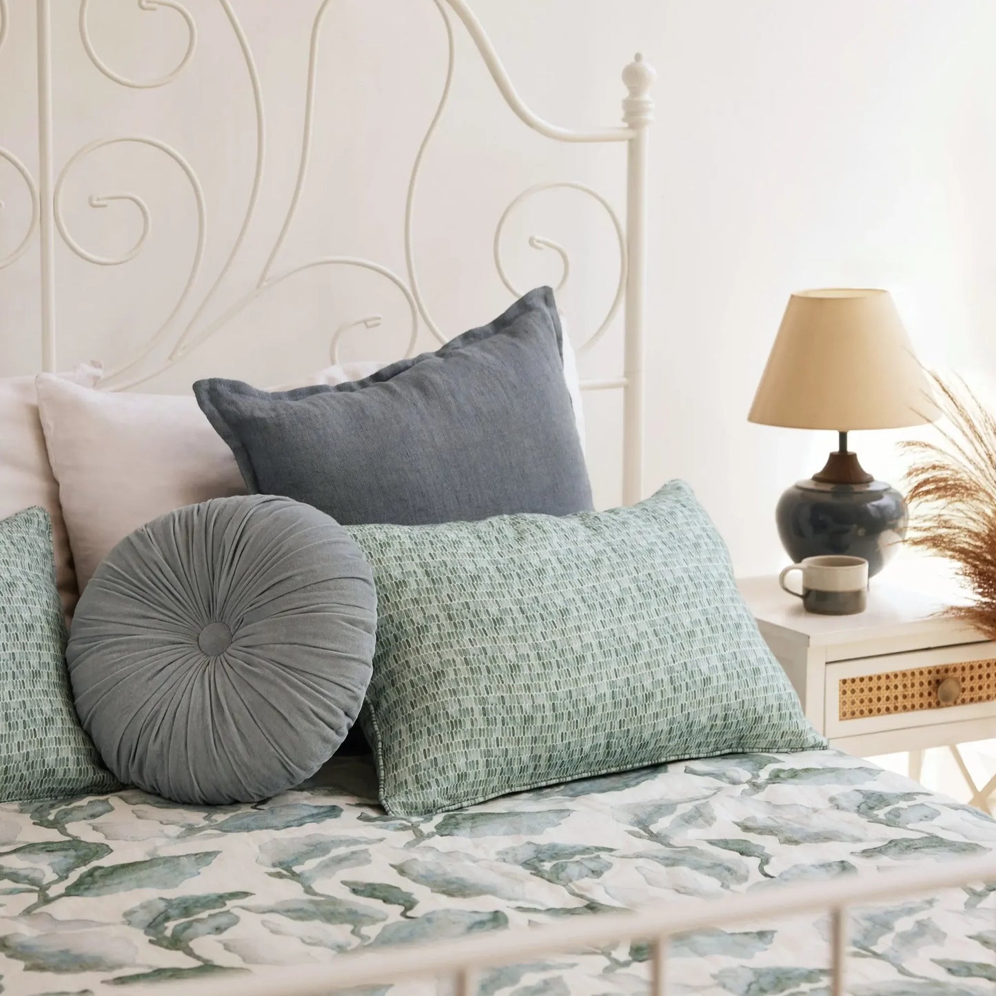 CUDDLE DUCK EGG VELVET ROUND CUSHION