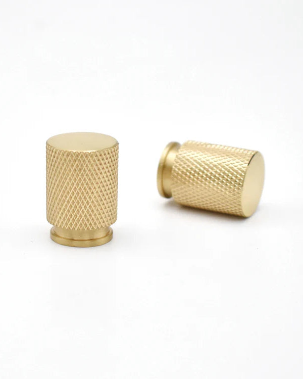 CYRIL SOLID BRASS KNURLED CABINET DRESSER KNOB