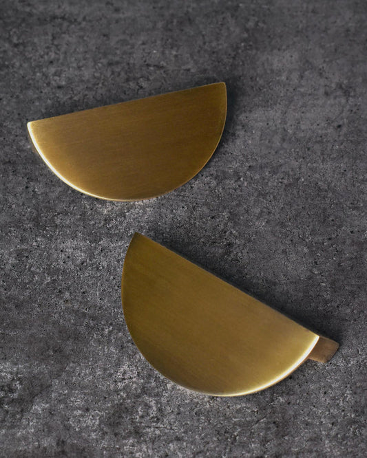 VIRGIL HALF MOON ANTIQUE BRASS CABINET DRAWER HANDLE