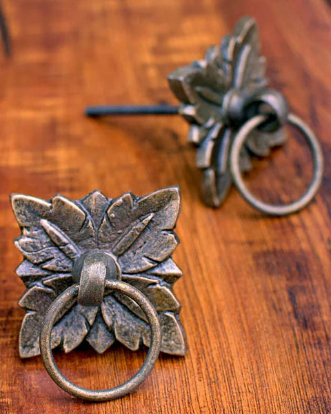 SALVIA FLOWER METAL PULL KNOB