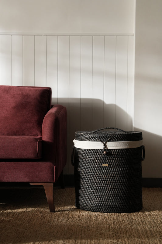 OVAL LAUNDRY BASKET - BLACK