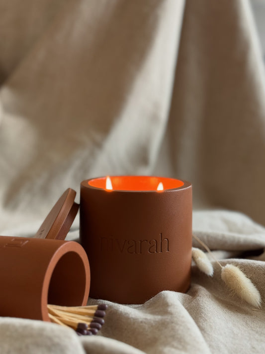 VANILLA CARAMEL SCENTED CANDLE - LARGE