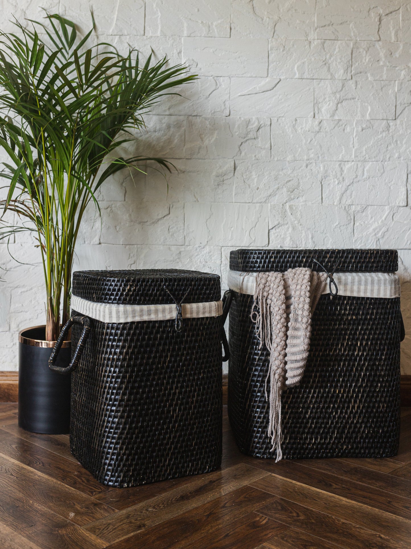 SQUARE LAUNDRY BASKET - BLACK