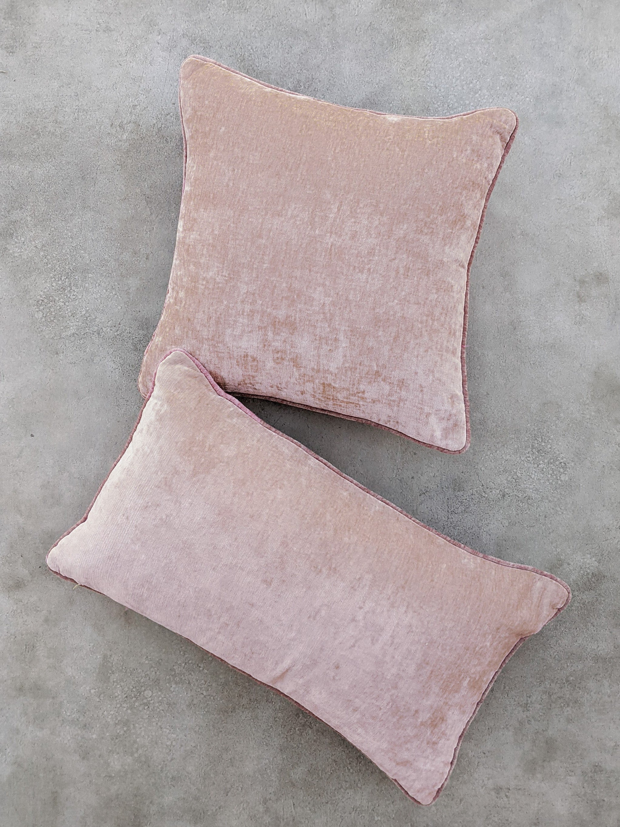 Pink chenille outlet cushions